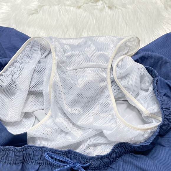 Vineyard Vines Fine Line Stripe Chappy Trunks - Picture 5 of 6